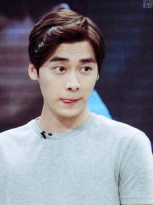 ​内双到底有多帅？细数那些眼睛内双的绝世美男