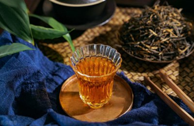 ​茶叶杀青是什么意思？