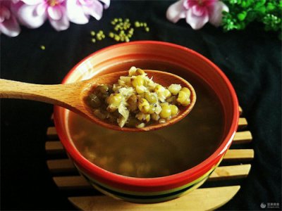 ​冰糖绿豆汤的做法