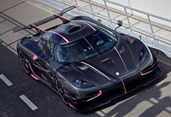 这款柯尼塞格仅发售6台，每台价格高达1亿，国内就有5台