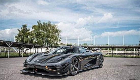 这款柯尼塞格仅发售6台，每台价格高达1亿，国内就有5台