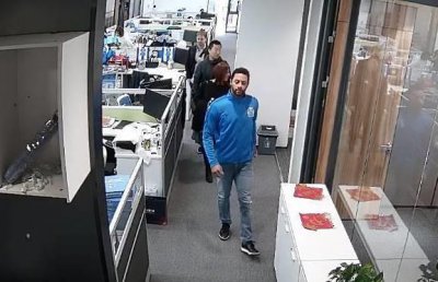 ​记者：热刺中场穆萨-登贝莱已签约富力