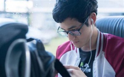 ​Karsa因视频事件心态爆炸 凌晨三点还没睡觉