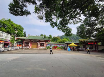 ​桂林小众游…桂林西山公园西峰