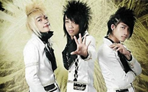 还记得当年越南的杀马特组合吗：如今已是小鲜肉