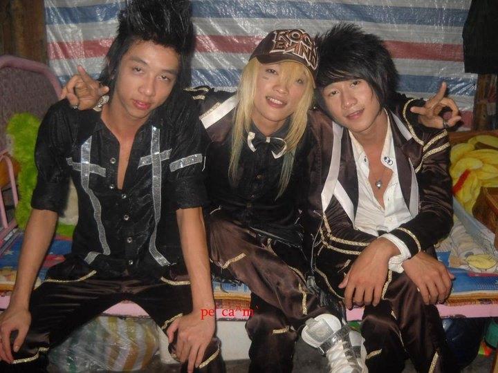 还记得当年越南的杀马特组合吗：如今已是小鲜肉