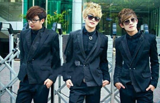 还记得当年越南的杀马特组合吗：如今已是小鲜肉