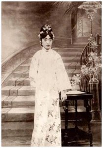 ​末代皇后婉容的一生，令人吹嘘