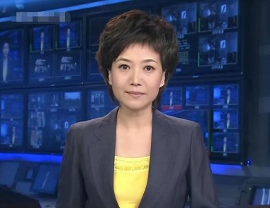 ​央视主持贺红梅：曾陷入补妆门，和康辉传过绯闻，如今婚姻成谜