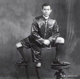 ​奇闻录：世界上唯一拥有“3条腿”的男人，娶两个老婆生四个娃