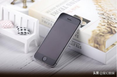 ​iPhone SE2代发布，曾经“小钢炮”iPhone SE是否还能再战三年？