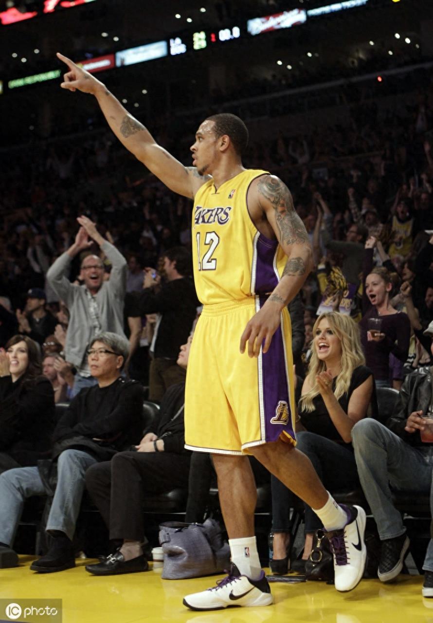 香农·布朗(Shannon Brown)