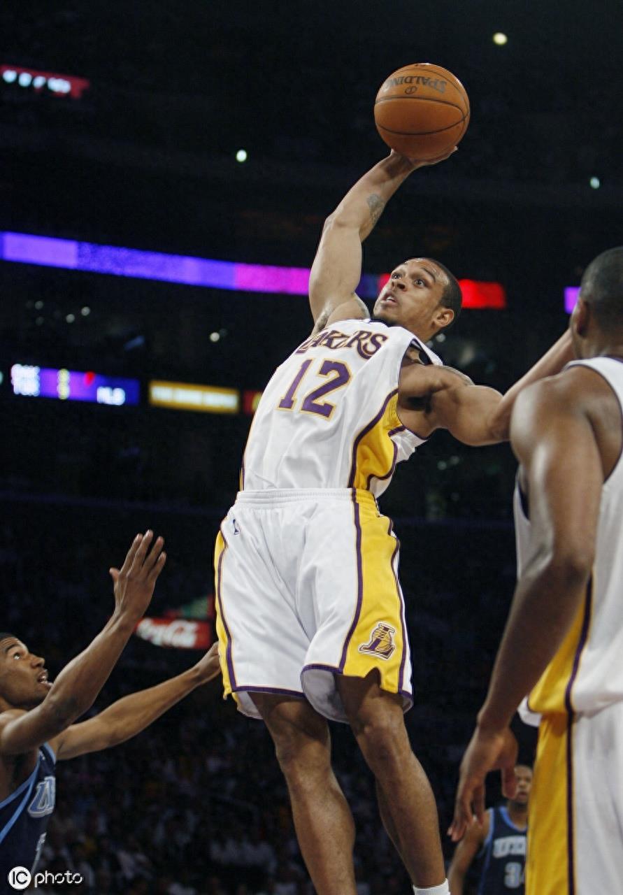 香农·布朗(Shannon Brown)