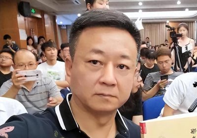 ​又一噩耗：朱军倒下了？曝其重病住院！生死未卜将一生告别舞台？