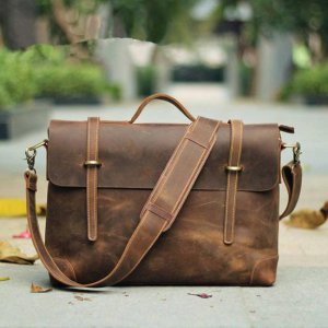 ​皮包发霉了怎么清洗 怎么防止皮包发霉