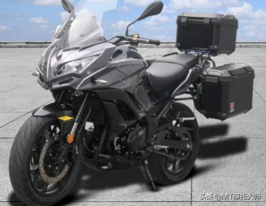 ​外观酷似川崎异兽，继魅影255之后，诺马又亮相新车，极速可达151