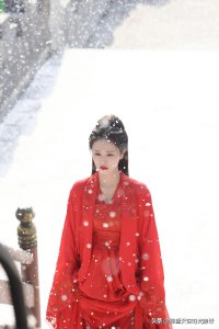 ​盘点影视剧中绝美的古装嫁衣 凤冠霞帔春风面，十里红妆不负卿