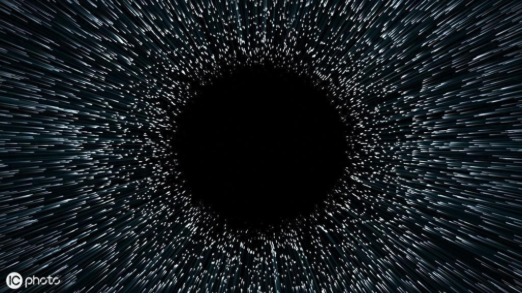 首张黑洞照片公布,这是人类第一次看到黑洞的真实样子