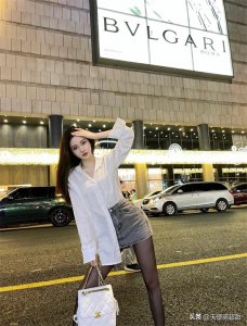 ​高颜值好身材性感美女Kiki的日常美照分享