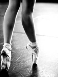 ​芭蕾舞者的足-享受这份优雅的疼痛，只做自己的公主