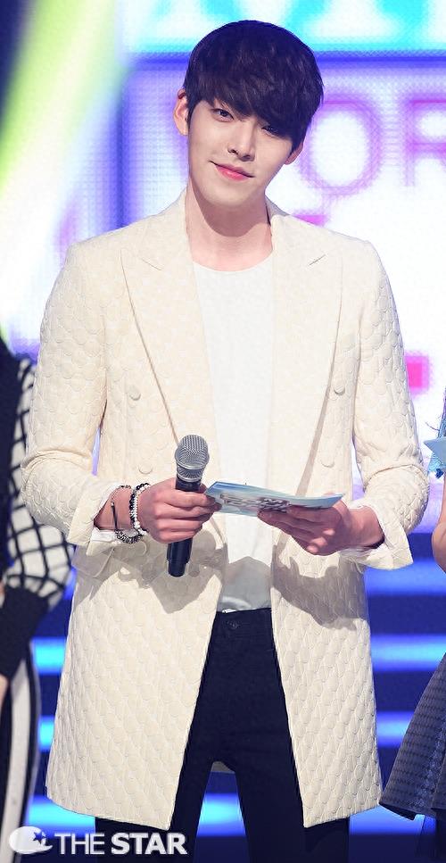 金宇彬与裴秀智主演的韩剧《任意依恋》演员表大解析！