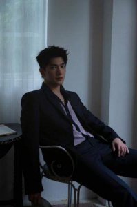 ​杨洋床戏拍摄意外曝光，网友热议大棒子照片