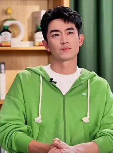 ​低调了一段时间的林更新，突然自爆生病了