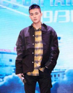 ​马思纯欧豪分手后感情生活现状揭秘，现任男友身份成谜