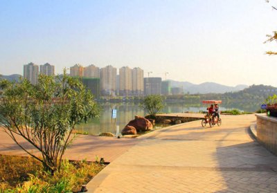 ​长沙梅溪湖公园