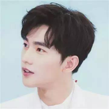 杨洋帅气阳光头像