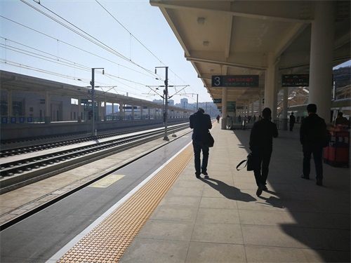 西兰高铁旅途随拍之：甘肃定西北站记录，西部高铁，畅享时空