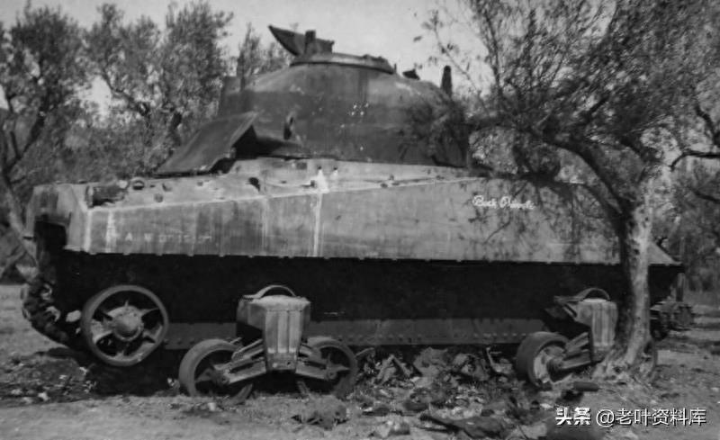 二战中被德军击毁的谢尔曼坦克