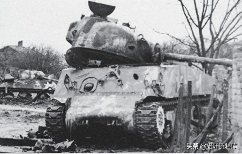二战中被德军击毁的谢尔曼坦克