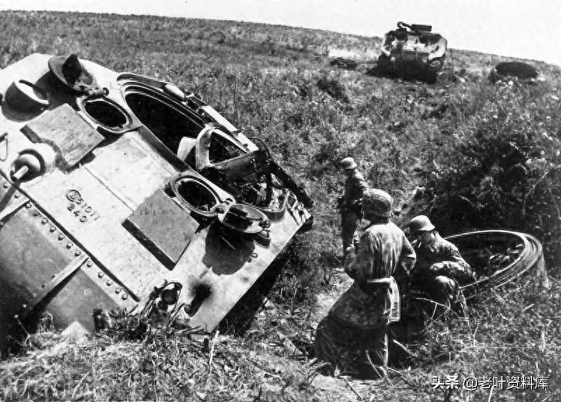 二战中被德军击毁的谢尔曼坦克