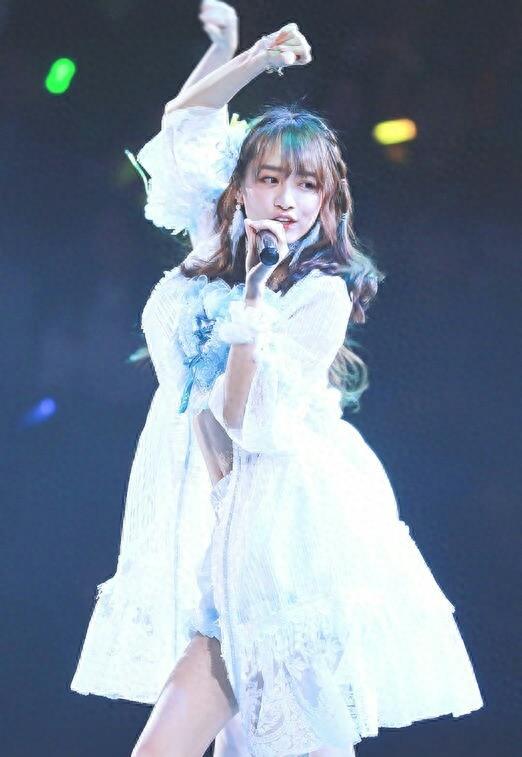 SNH48成员黄婷婷