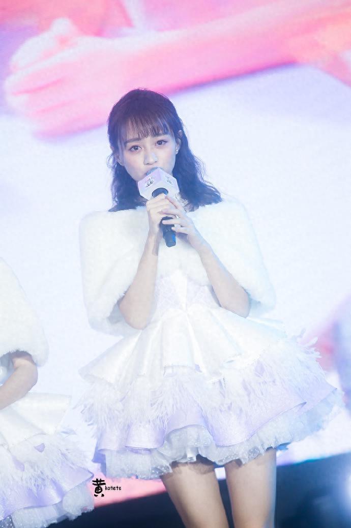 SNH48成员黄婷婷