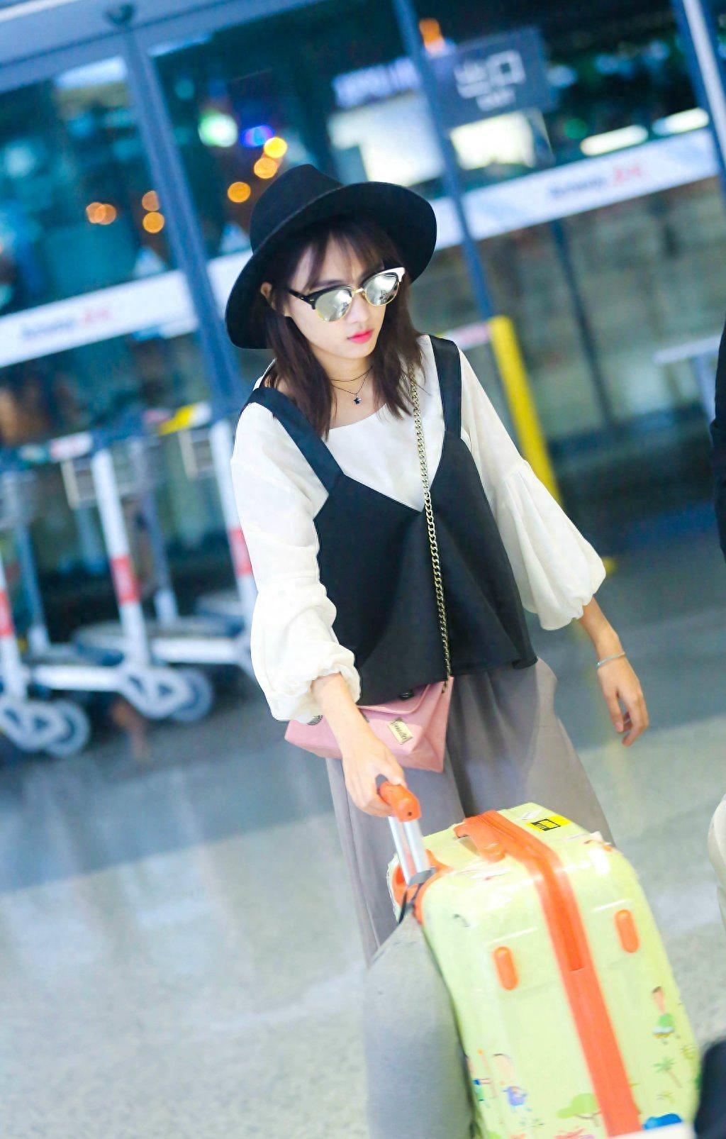 SNH48成员黄婷婷