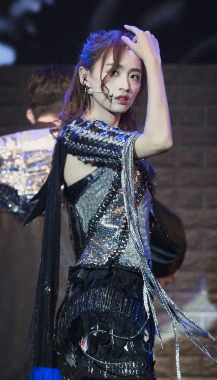 SNH48成员黄婷婷