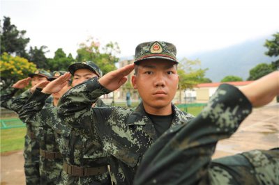 ​为什么来当兵？听听新战友怎么说