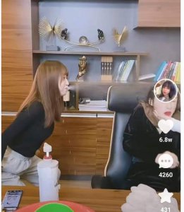 ​菜刀，疯癫办公室的招牌，搞笑的灵魂舞者