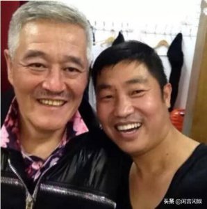 ​《刘老根3》中的小气鬼，娶美女演员生一子，如今50岁婚姻很幸福