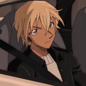 ​安室透拜毛利为师，并不是为了掩饰身份，后者年轻时被誉为天才