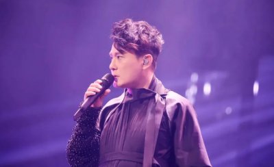 ​这位企业家竟然是《别怕我伤心》的原唱