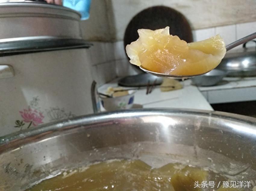 猪头冻子调着吃?这才是河南农村过年待客的好菜,全家抢着吃