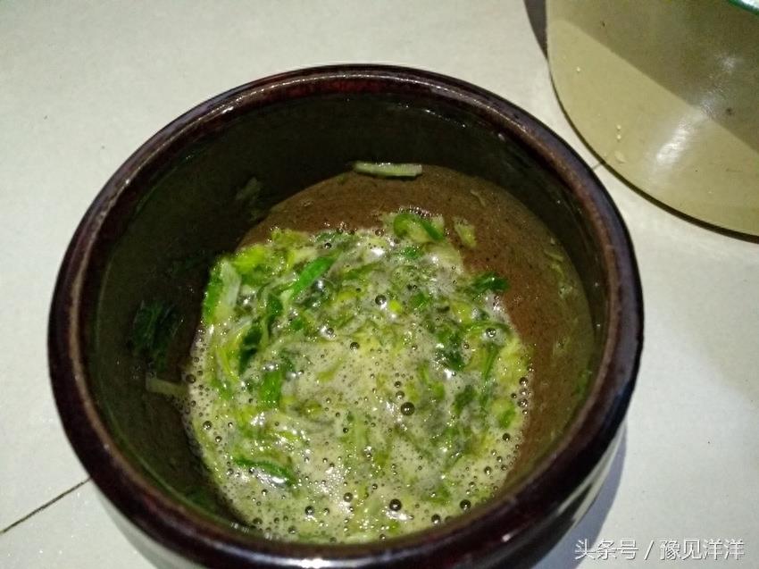 猪头冻子调着吃?这才是河南农村过年待客的好菜,全家抢着吃