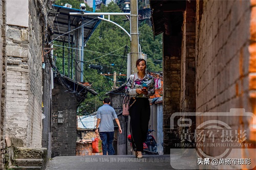 赣州人熟悉的老街巷天王寺,老巷古旧历史悠久仍人来人往,看咋样