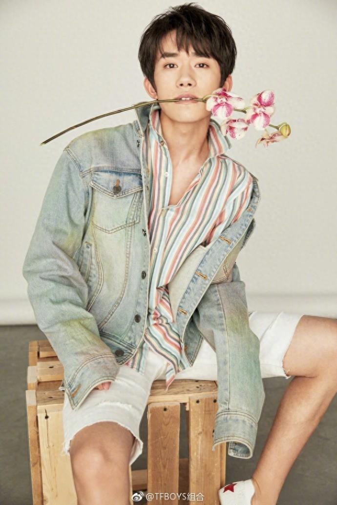 TFBOYS四周年纪念!演唱会现场燃爆了!高清写真大合集!