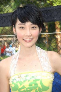 ​陈文媛退圈14年罕见露脸，身材发福肚腩明显，嫁圈外人生活美满