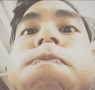 彭于晏表情包,笑到没脾气,最后一个么么哒给满分!