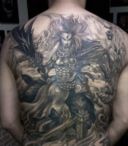 ​盖世神通，满背霸气二郎神纹身